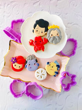 Cargar imagen en el visor de la galería, Cortador de Galleta Cangrejo Sirenita