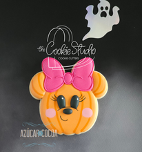Cargar imagen en el visor de la galería, Cortador de Galleta Calabaza MinnieM