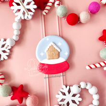 Cargar imagen en el visor de la galería, Cortador de Galleta Snow Globe