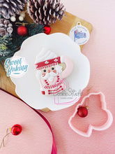 Cargar imagen en el visor de la galería, Cortador de Galleta Taza Cascanueces