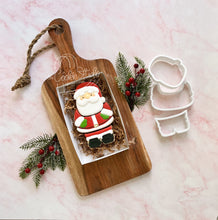 Cargar imagen en el visor de la galería, Set Cortadores de Galleta Santa Claus (3 Piezas)