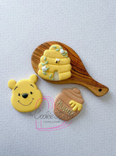 Cargar imagen en el visor de la galería, Cortador de Galleta Colmena
