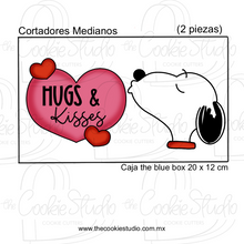 Cargar imagen en el visor de la galería, Set Cortadores de Galleta Besos y Abrazos (2 Piezas)