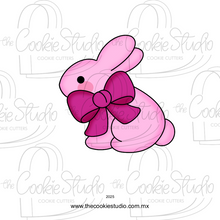 Cargar imagen en el visor de la galería, Cortador de Galleta Conejito Moño