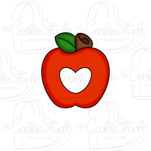 Cargar imagen en el visor de la galería, Cortador de Galleta Manzana Corazón (Con Corte en Centro)