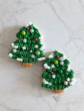 Cargar imagen en el visor de la galería, Cortador de Galleta Pino Navideño Clásico