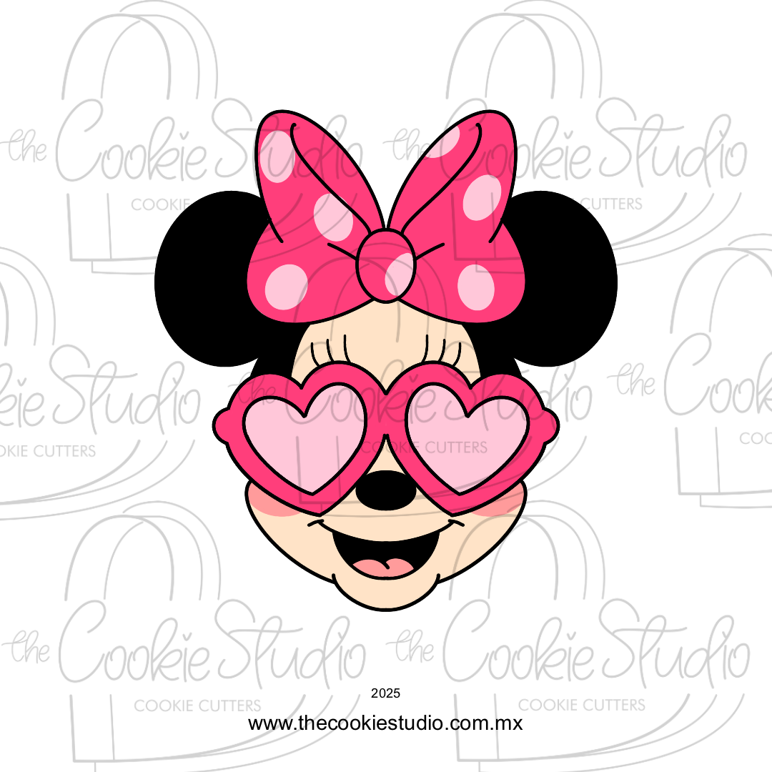 Cortador de Galleta Cara Ratoncita Lentes Corazón