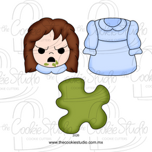 Cargar imagen en el visor de la galería, Set Cortadores de Galleta Exorcista (3 Piezas)

