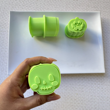 Cargar imagen en el visor de la galería, Cake Pop Calavera Dia de Muertos
