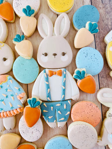 Set Cortadores de Galleta Conejito Traje (3 Piezas)