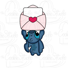 Cargar imagen en el visor de la galería, Cortador de Galleta Extraterrestre Espaldas (1 Pieza)
