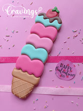 Cargar imagen en el visor de la galería, Set Cortadores de Galleta Arma tu Helado de San Valentín (4 piezas)

