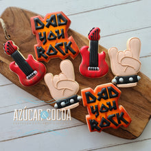 Cargar imagen en el visor de la galería, Set Cortadores de Galleta Dad You Rock
